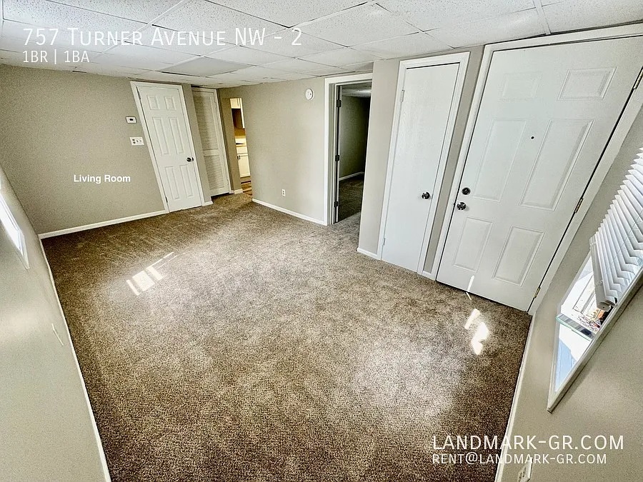 Updated1 Bed/1 Bath — Photo 4