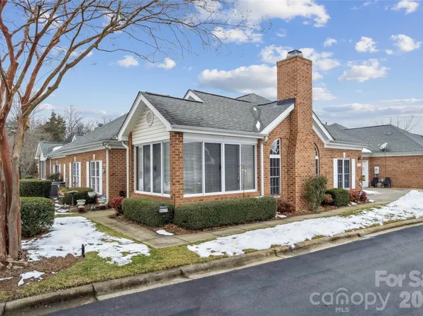 8577 Highland Glen Dr, Charlotte, NC 28269