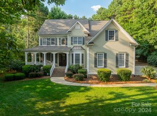 127 Grove Creek Ln, Mooresville, NC 28117