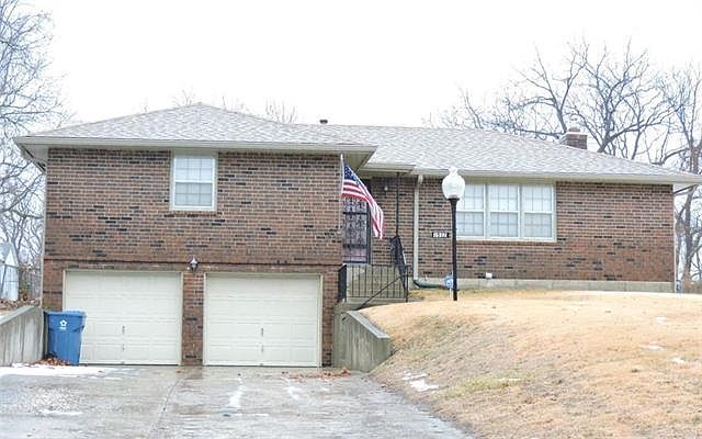 1st image of 1512 N River Blvd
