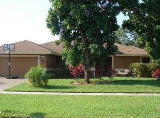 14303 Flora Ln, Wellington, FL 33414