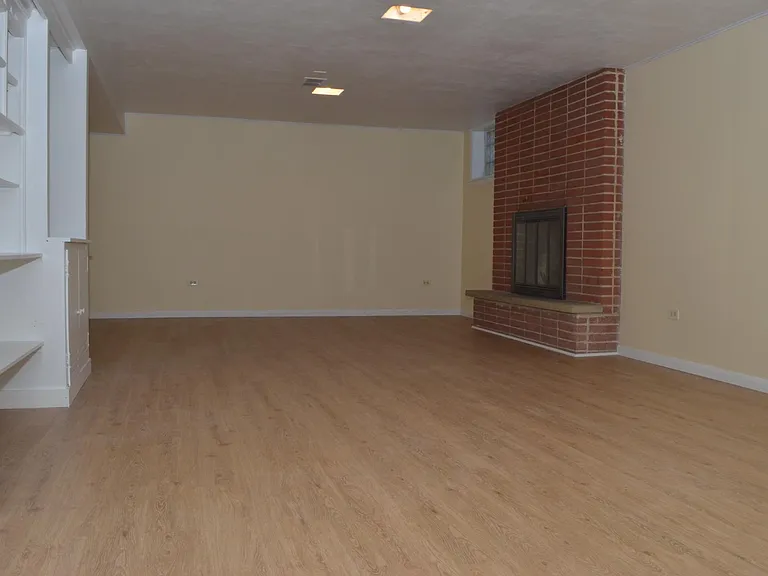 635 Parkwood Ave — Photo 12
