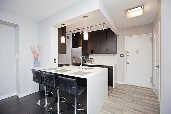 Sold by Modlin Group | media 3