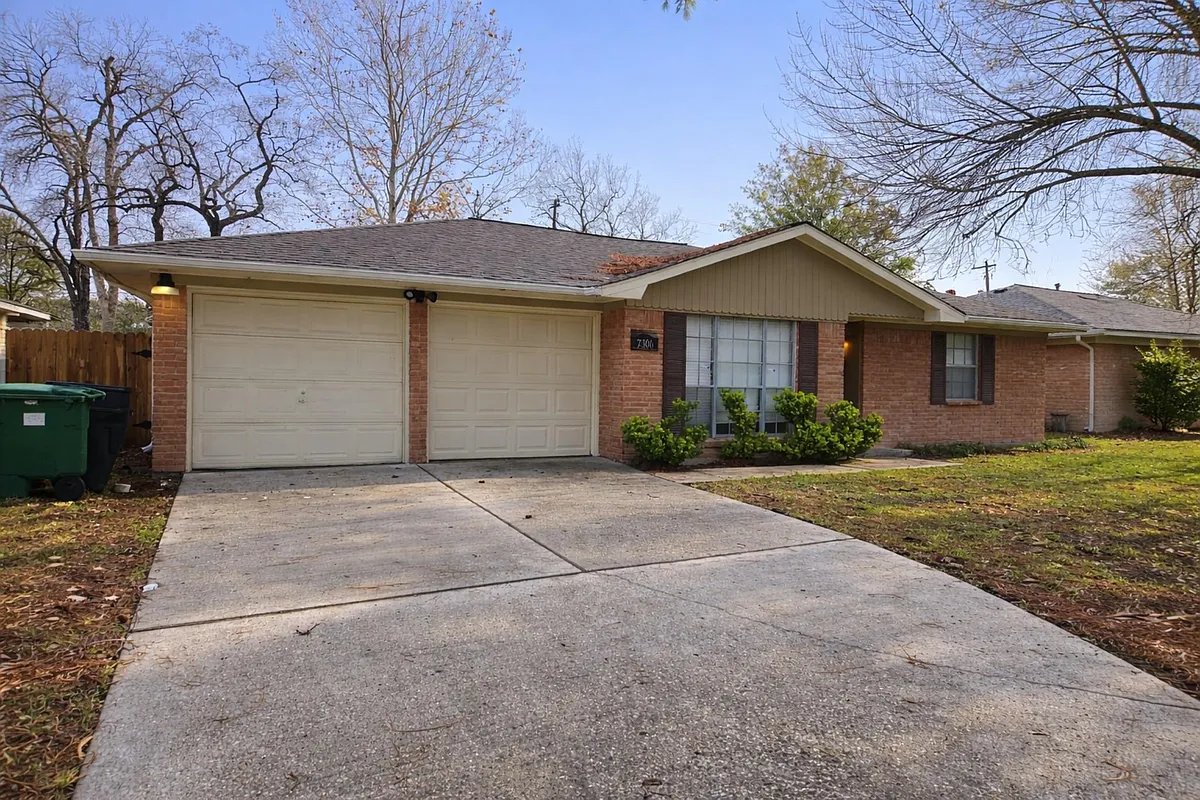 Building Photo - 7306 Troulon Dr