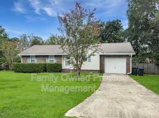 101 Martha Ct, Summerville, SC 29483