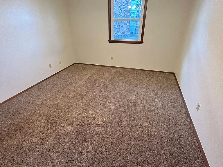 1120 Hancock Dr #2 — Photo 11