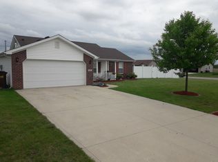 979 W Wheatfield Ln, Churubusco, IN 46723