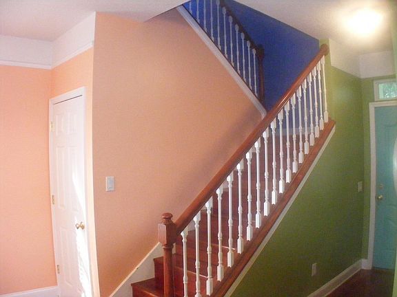 5th image of 70 Dumas St