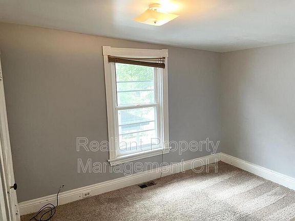 4th image of 3035 Percy Ave