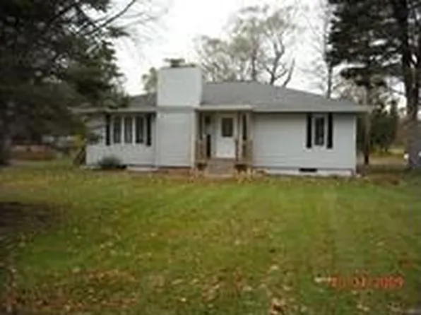 2920 Adams Rd, Niles, MI 49120