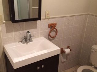 347 N 8th St APT 1, Allentown, PA 18102
