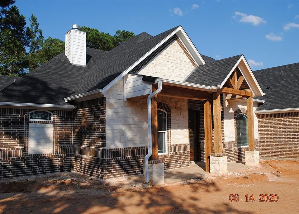 1st image of 15818 Red Cloud Dr