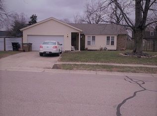 3240 Lilac Ct, Columbus, IN 47203