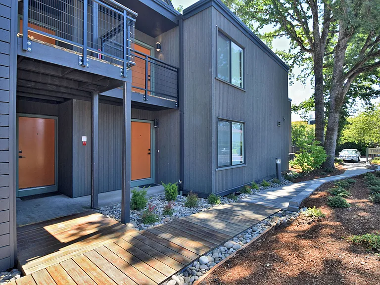 Timberwood Apartments — Photo 6
