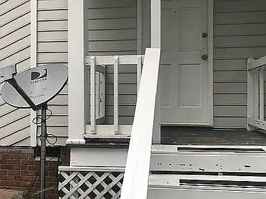 3rd image of 20 Oakmount Dr