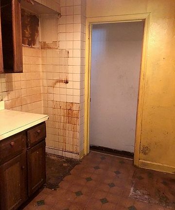 5th image of 10019 S Paxton Ave