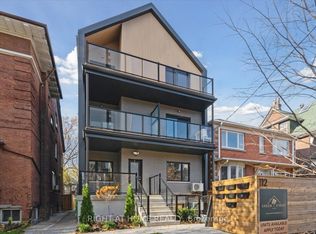 112 Walmer Rd #5, Toronto, ON M5R 2X7