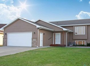 7818 W 67th St, Sioux Falls, SD 57106