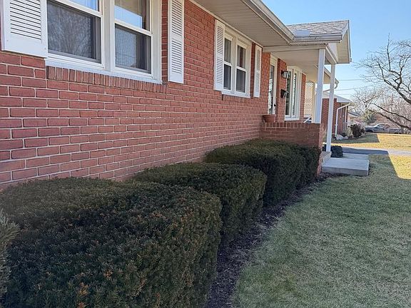 3rd image of 413 Ridge Ave