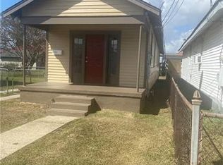 723 15th St, Gretna, LA 70053