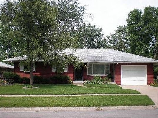 1st image of 3808 Beach St