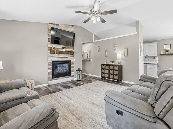 4th image of 5714 W 41st Cir S
