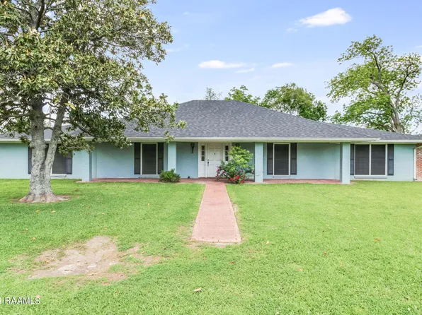 210 W Butler St, Rayne, LA 70578