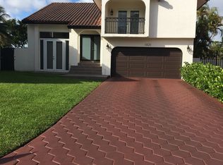 11826 SW 108th Ter, Miami, FL 33186