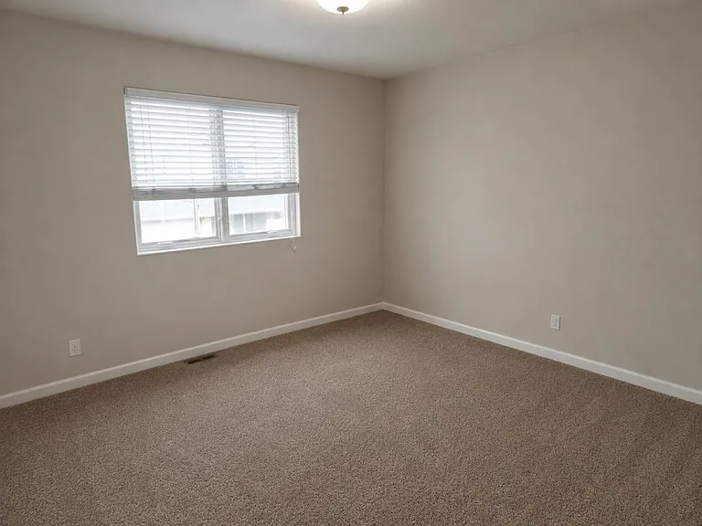 864 Compass Loop — Photo 10
