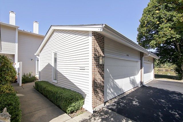 1st image of 448 Skylark Ln #448