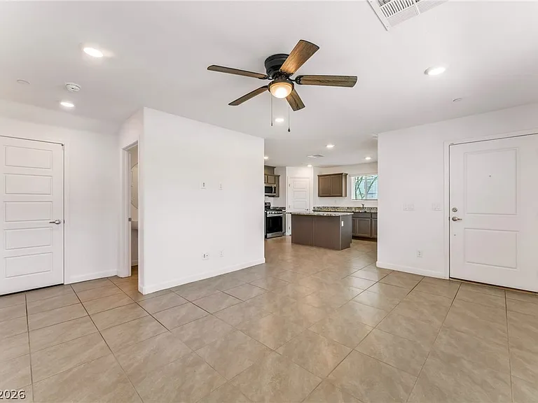 3545 Golden Chariot Ave — Photo 4