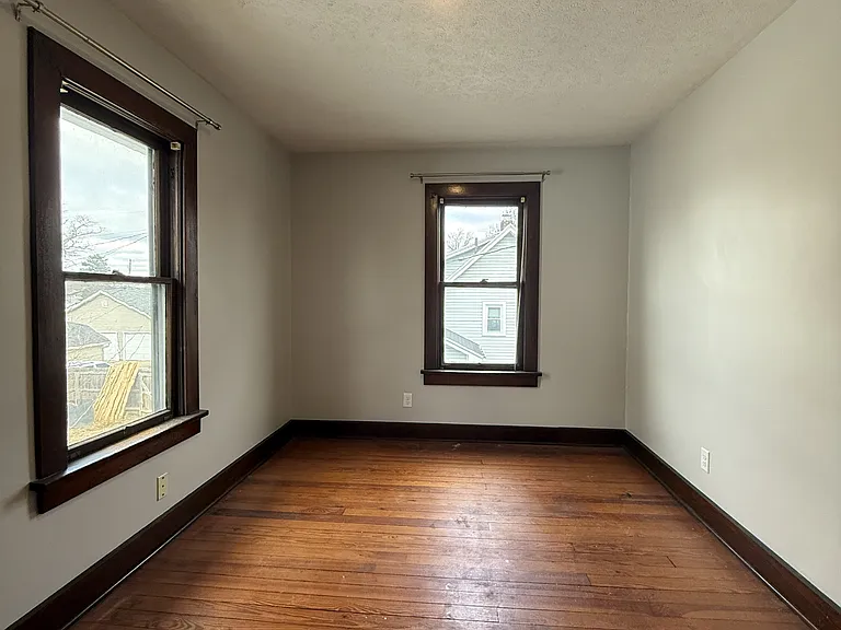 3221 Wayne Ave — Photo 14
