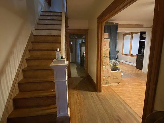 2nd image of 216 Oakwood Ave