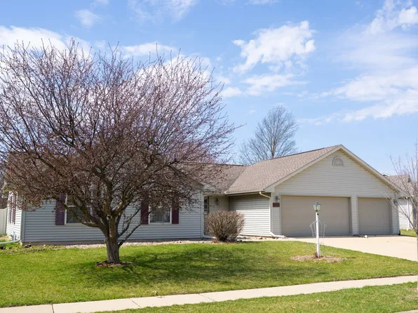 1515 Cobblefield Rd, Champaign, IL 61822