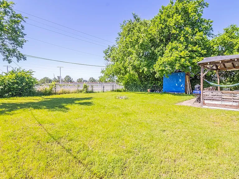 626 Wren Ave — Photo 16