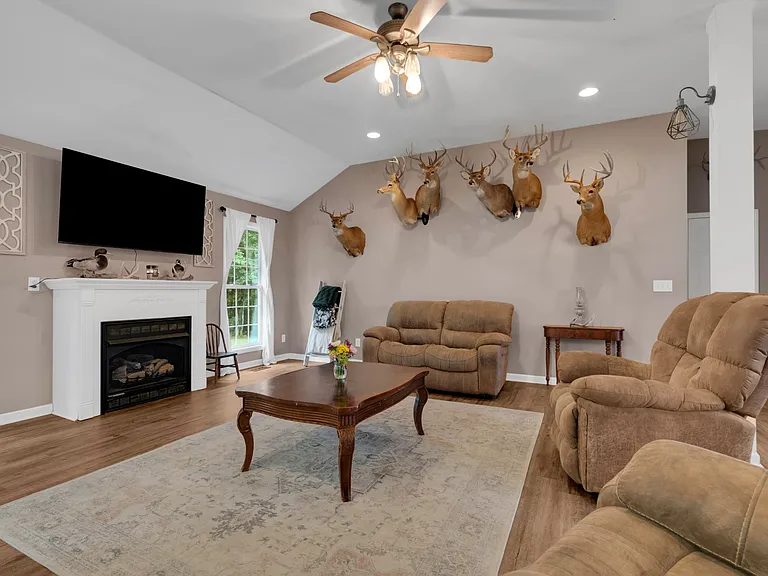 71 Larkspur Ct — Photo 7