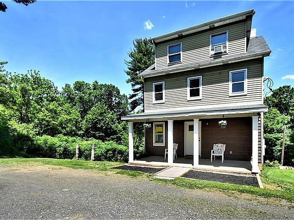 2nd image of 2533 Quarry Ln