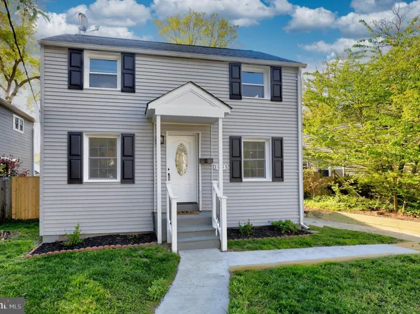 1055 S Edison St, Arlington, VA 22204