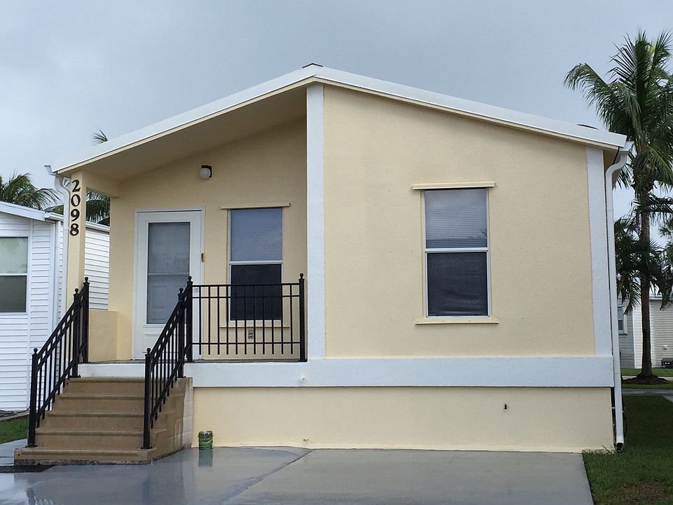 1st image of 2098 Nettles Blvd