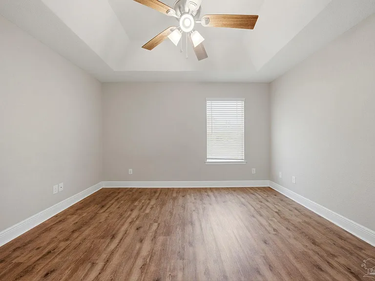1454 Windy Ln — Photo 14