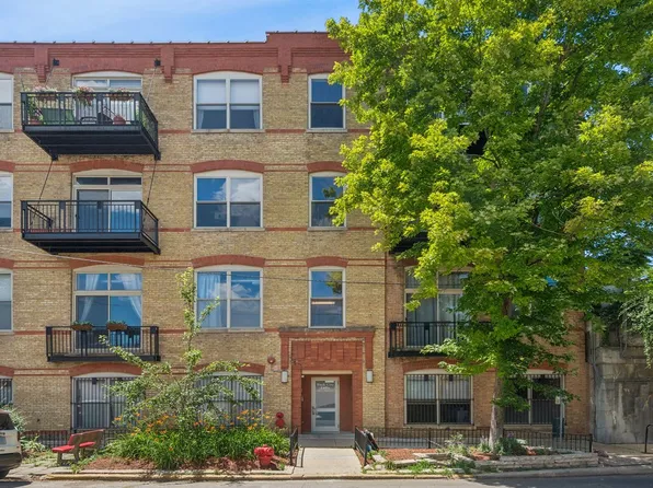 1740 N Maplewood Ave APT 210, Chicago, IL 60647