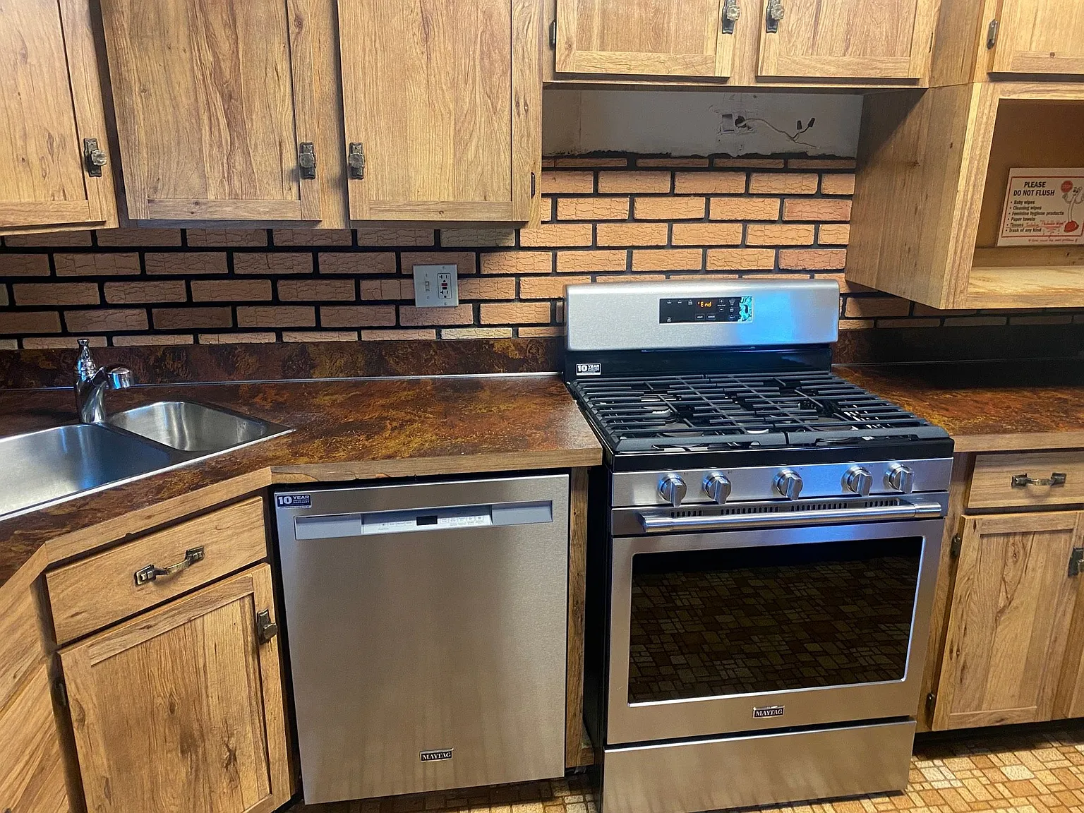 6 bed, 1600 sqft, $5,250 — Photo 4