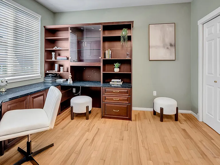 1601 NE Katsura St #501 — Photo 11