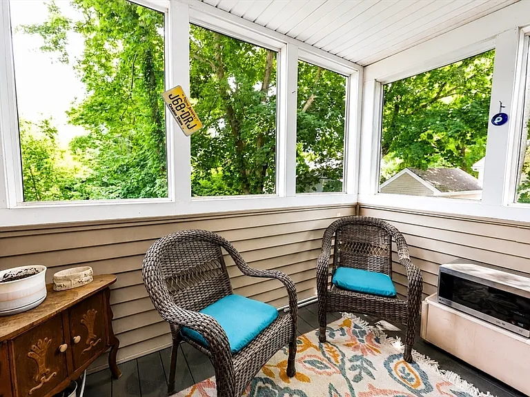 11 Sterling Park #1R — Photo 8