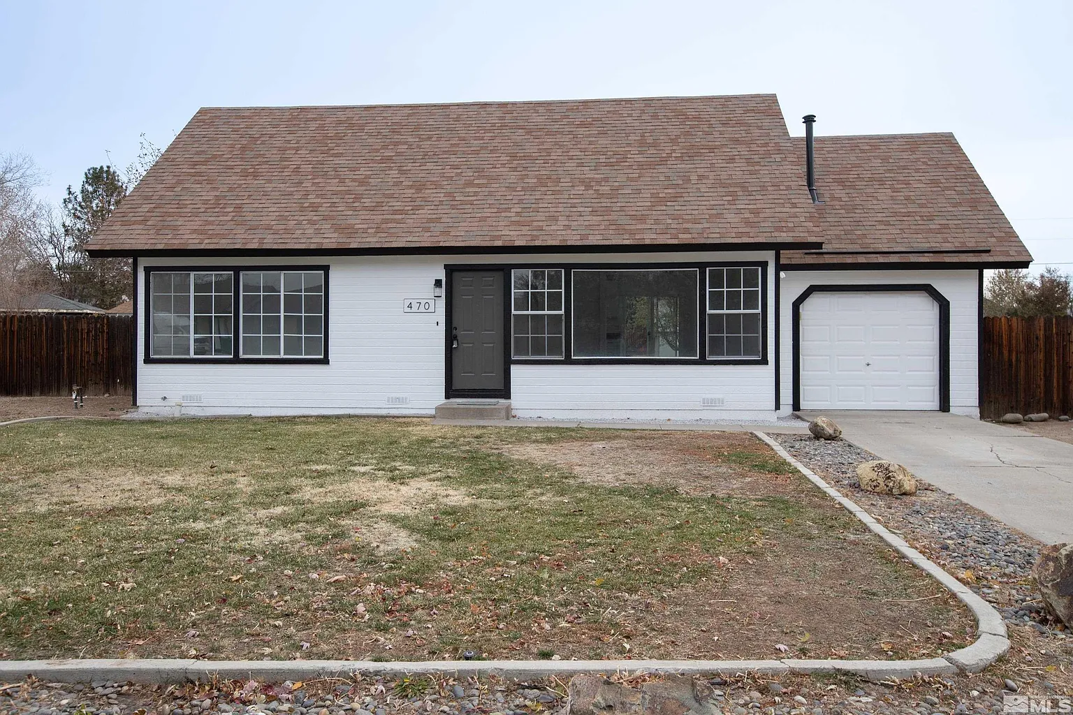 470 Aswan St photo 1