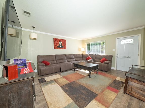 4th image of 4012 San Simeon Way