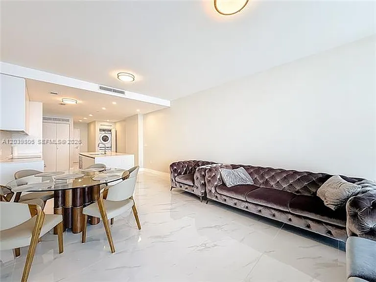 700 NE 24th St #4904 — Photo 14