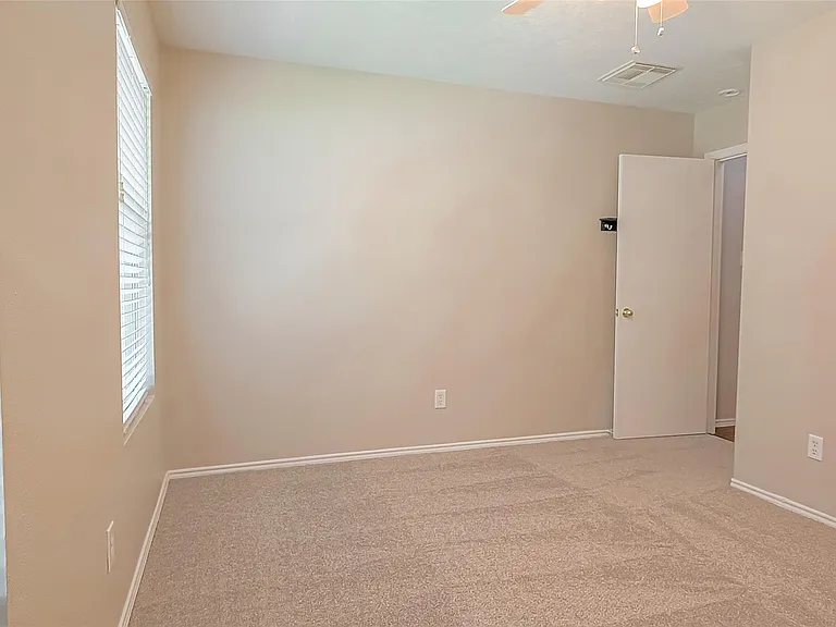 11 Yarrowdale Ct — Photo 14