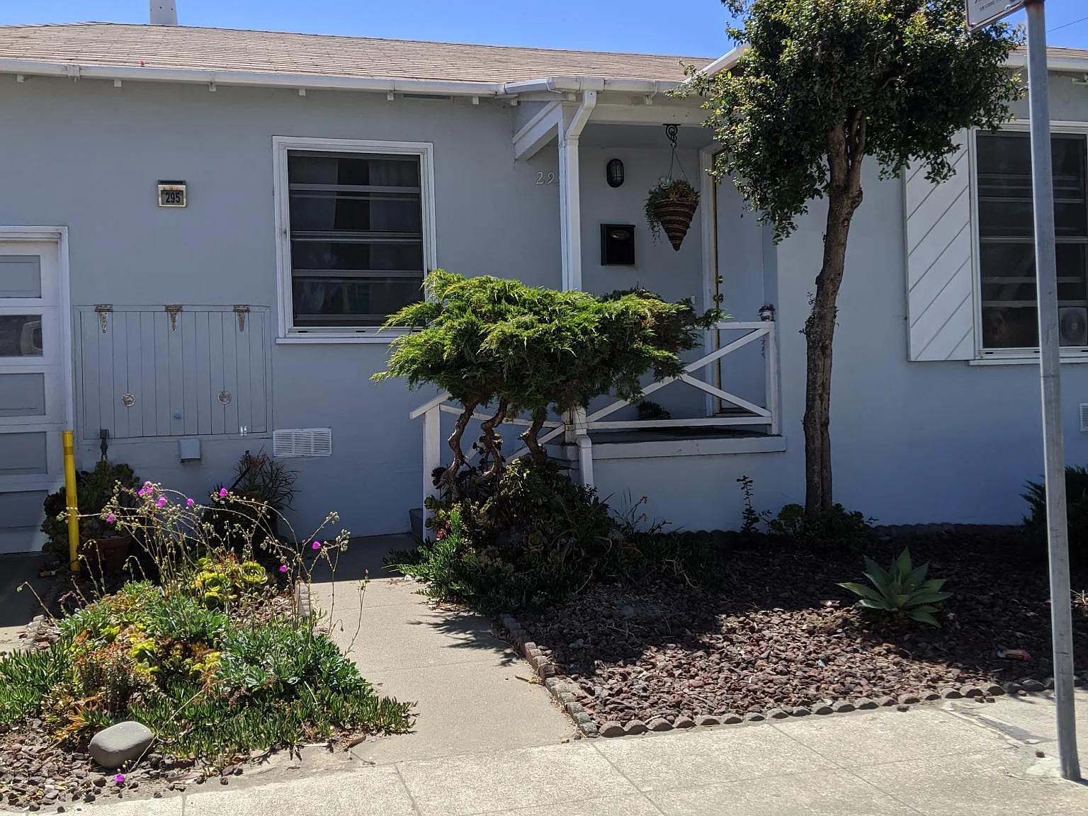 1 bed, 900 sqft, $2,600 — Photo 1