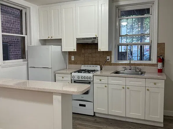 3121 Corlear Ave #2, Bronx, NY 10463